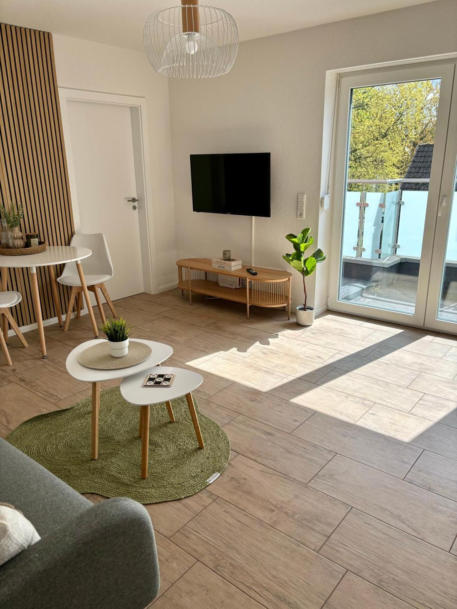 Home & Apart - Apartment Im Herzen Von Kreyenbrueck - Apartment 1 Oldenbourg Extérieur photo